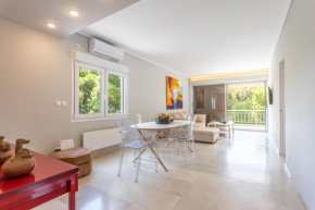 Athens Riviera -HiEnd flat at top Kavouri beach location